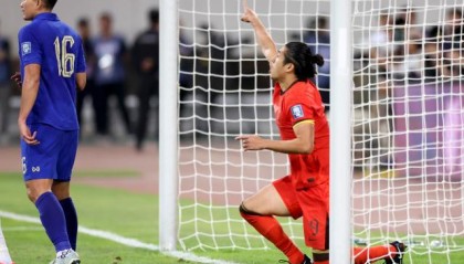 国安官方：张玉宁左肩胛骨骨折 预计四至六周康复